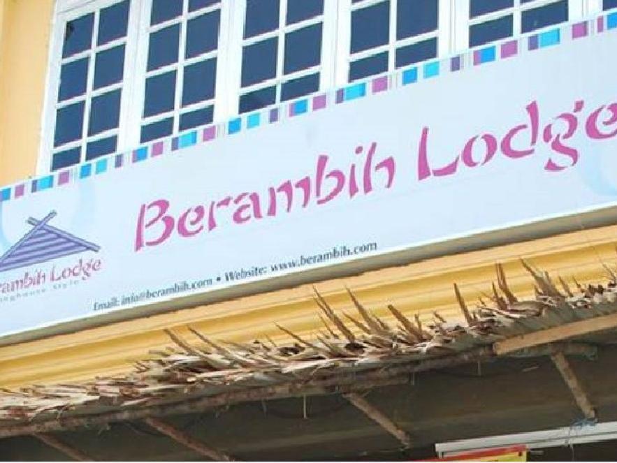 Berambih Lodge Kuching Bagian luar foto