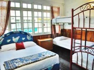 Berambih Lodge Kuching Bagian luar foto